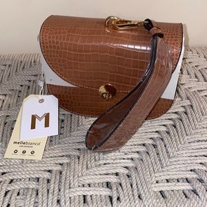 Belt bag. 3 ways to wear it